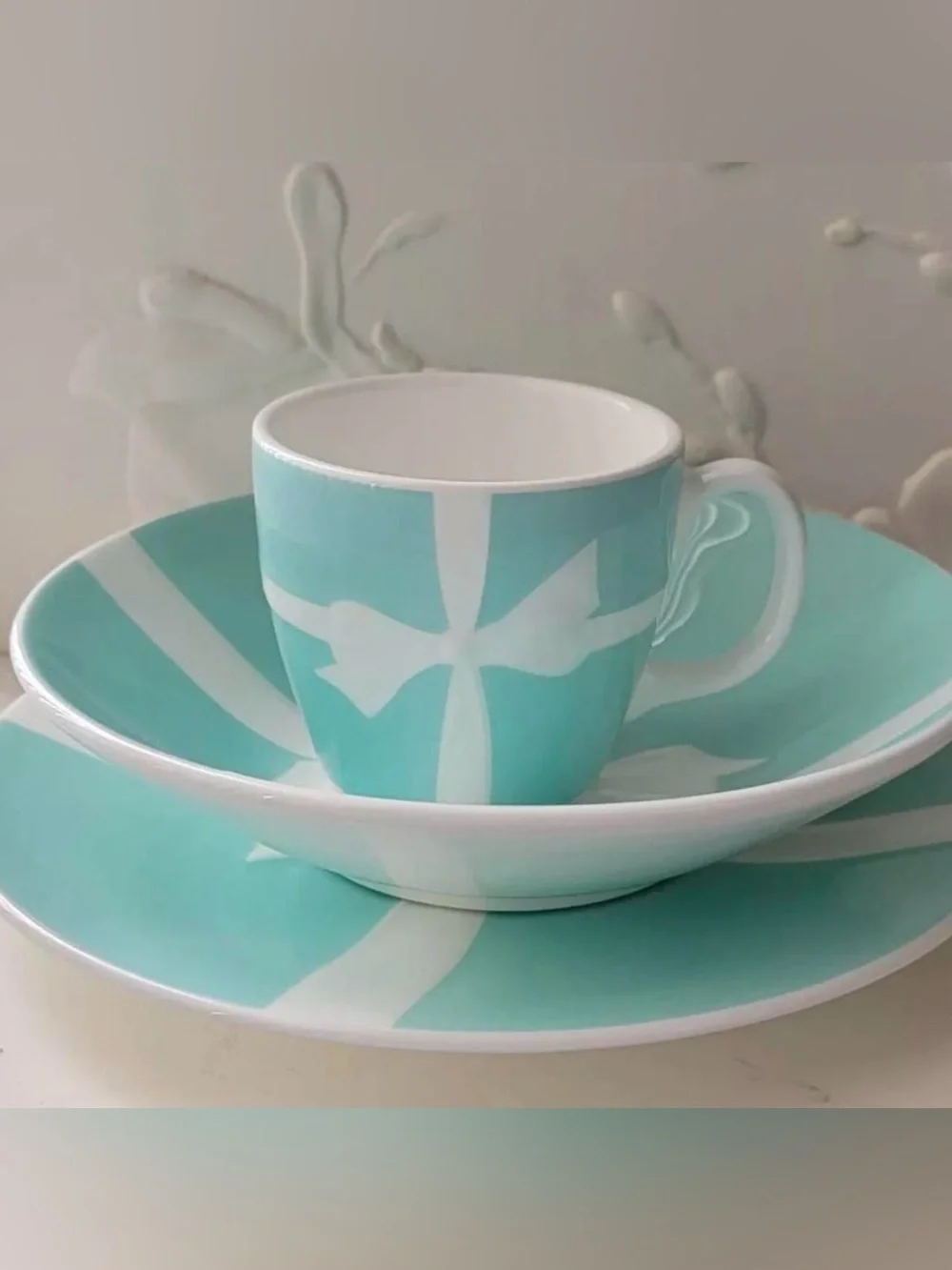 Tiffany & Co. Robin's Egg Blue Bow Porcelain Dinnerware Set